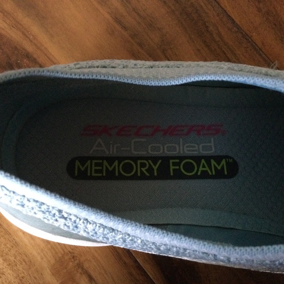 ✔️ Like New Skechers Arya Sneaker Woman’s Size 6.5 - Picture 5 of 8